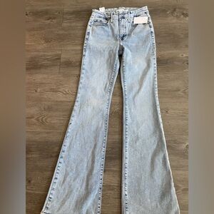 Good American Classic Blue Jeans